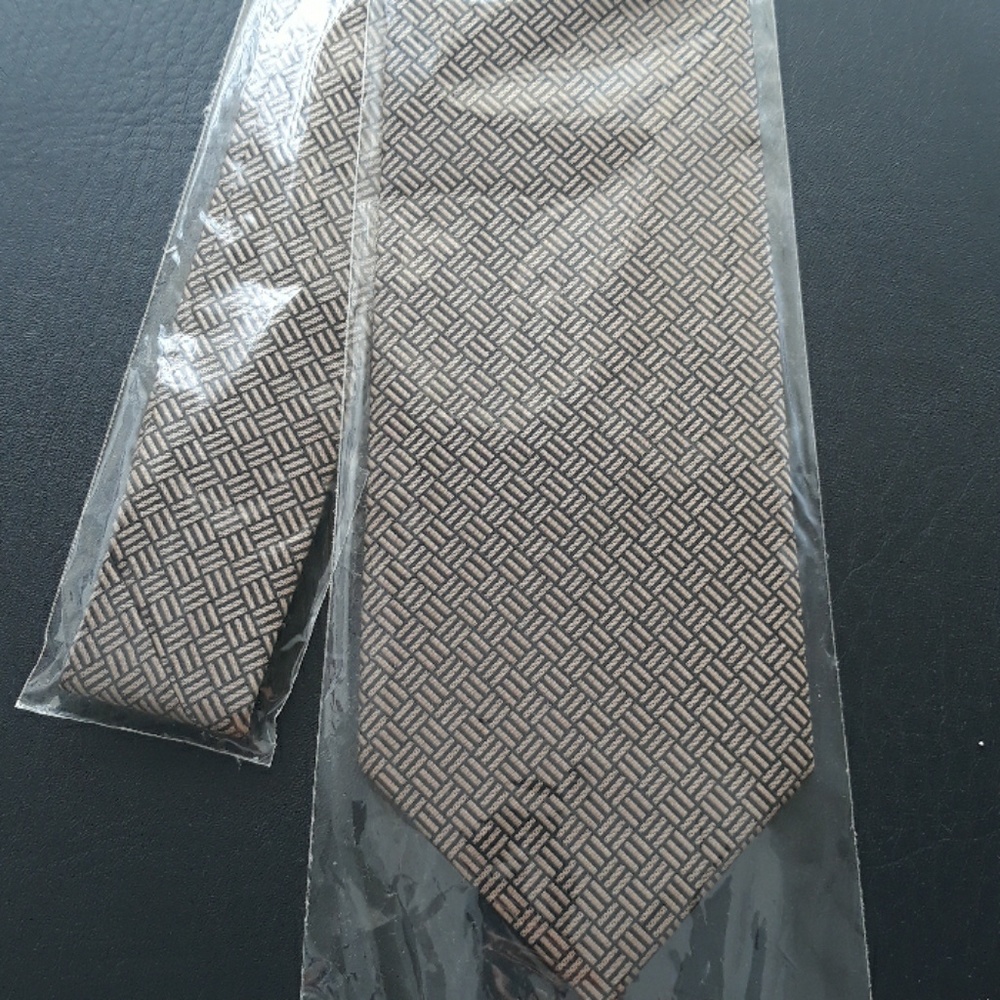 Hermes Man ties - Picture 3 of 3